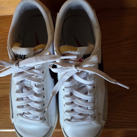 Womens Nike Sneakers Size 7 - Picture 5 of 7